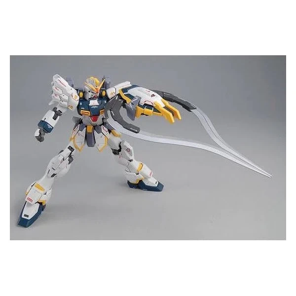 Bandai MG 1/100 GUNDAM SANDROCK EW VER. - Image 3