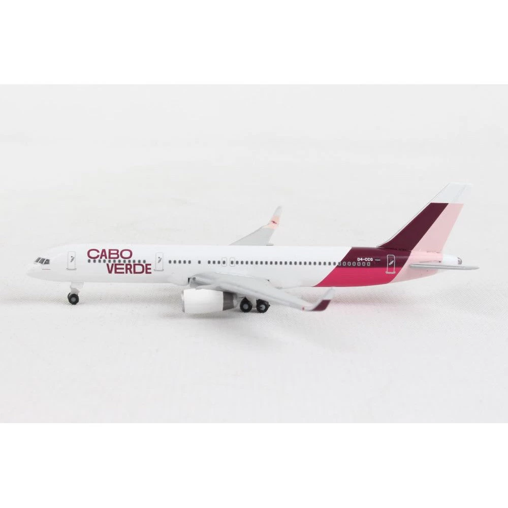 1/500 Cabo Verde Airlines Boeing 757200 Island Of Santiago Colours D4CCG Baia De Tarrafa - Image 4