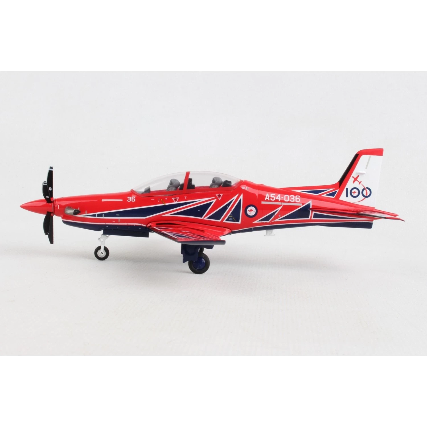 1/72 RAAF Pilatus PC21 Roulettes Aerobatic Team RAAF 100 (Centenary Livery) A54036 - Image 4