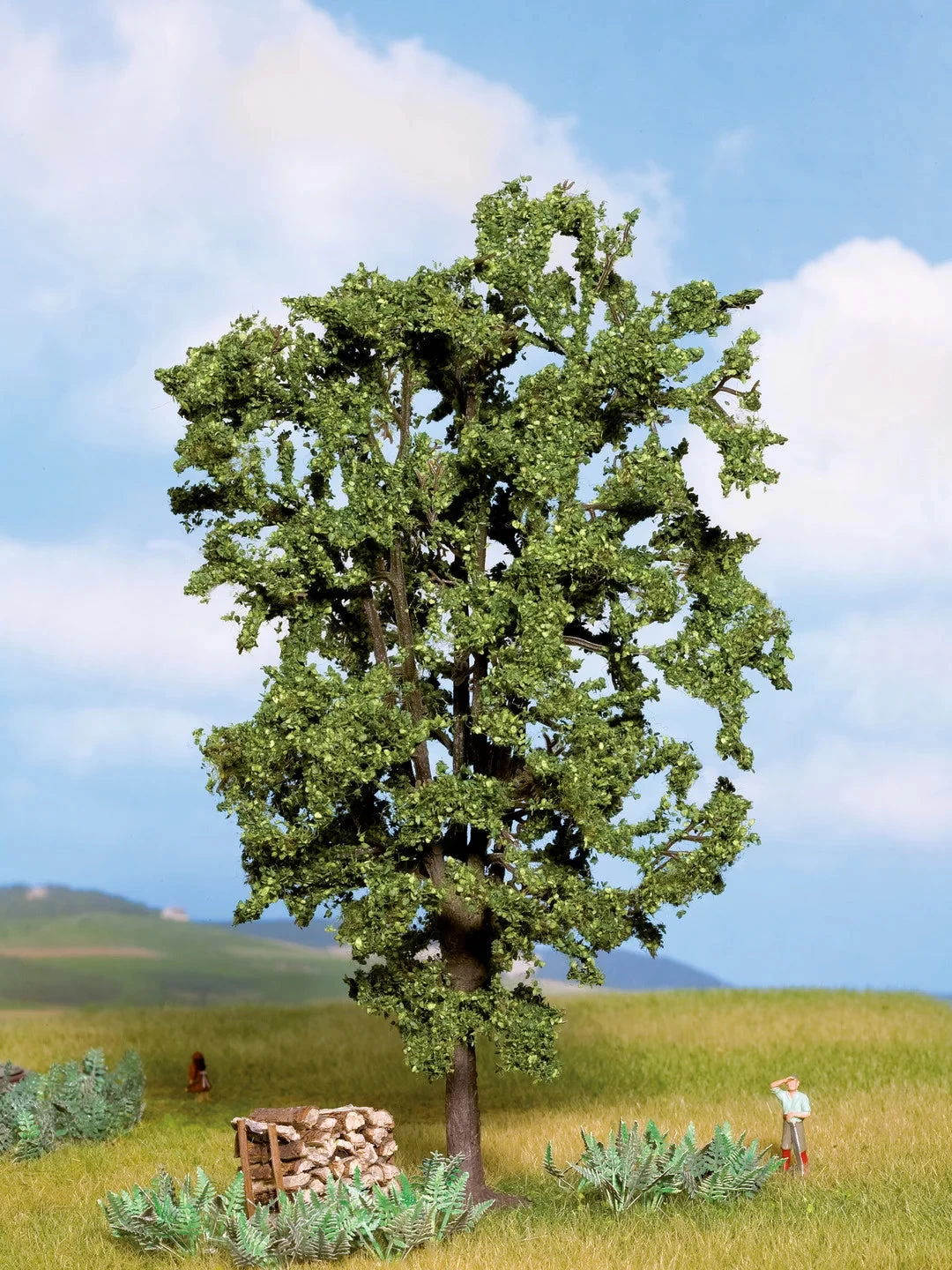 HO Chestnut Tree 19.5cm