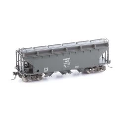 HO NSWGR Grain Hopper BWH32545