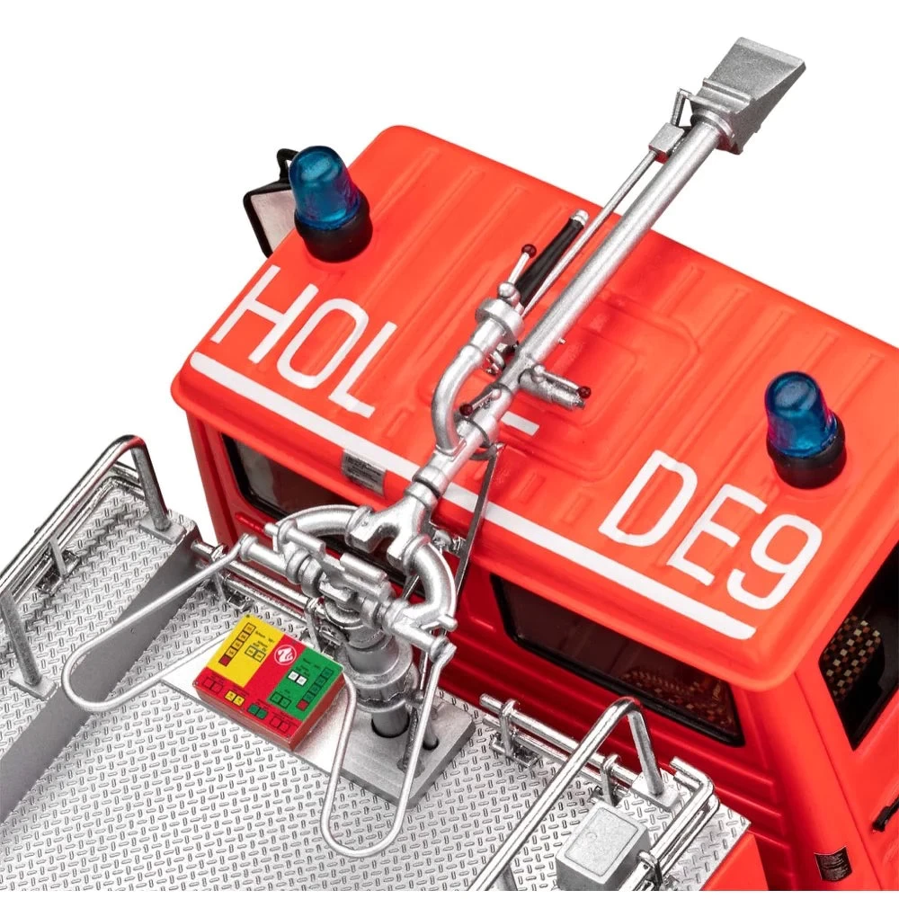 REVELL MERCEDESBENZ 1625 TLF 24/50 - Image 3