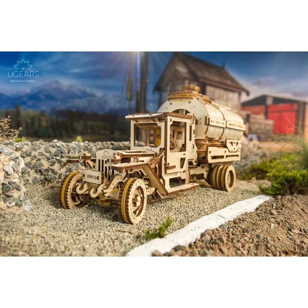 UGEARS 594pc UGM11 Truck With Tanker - Image 14