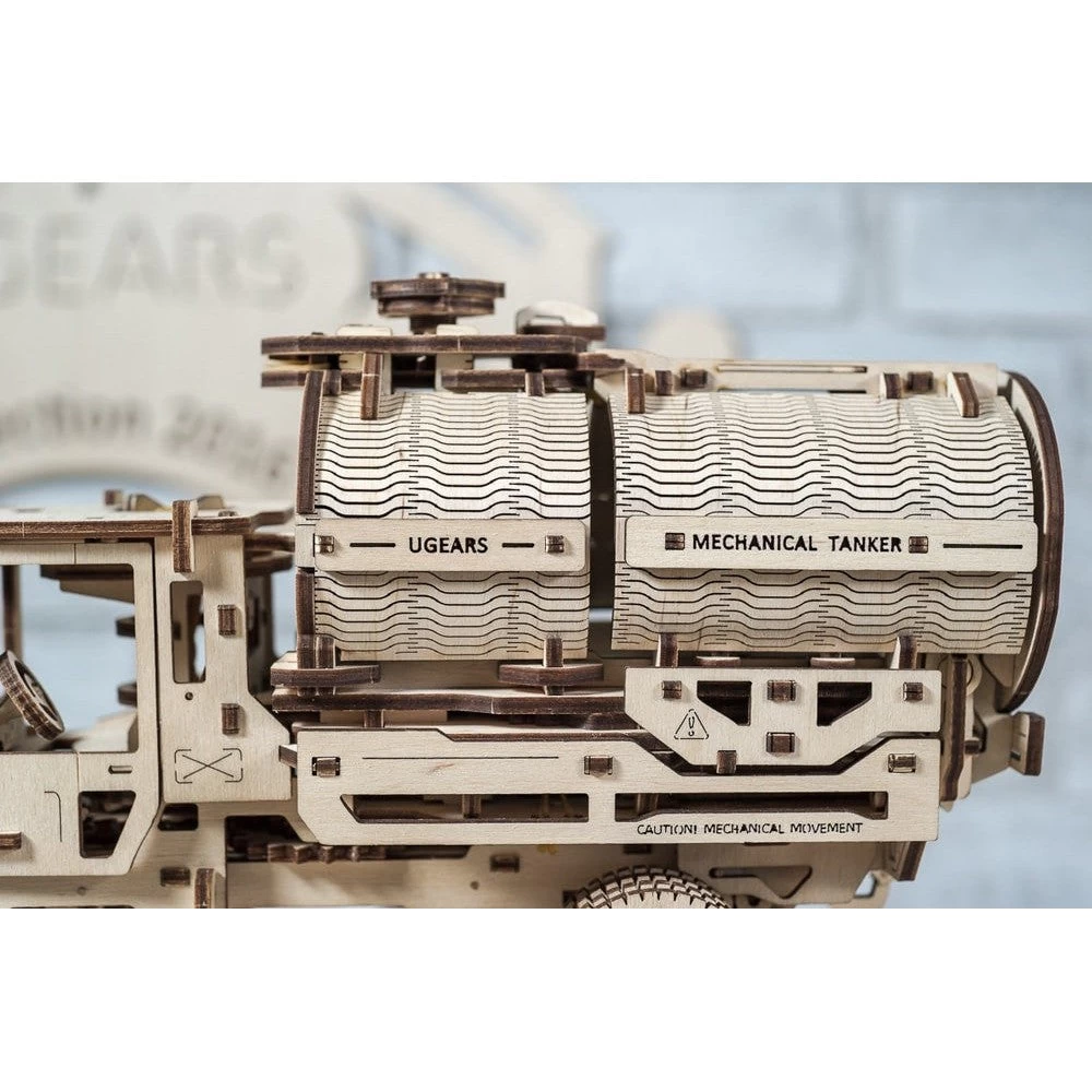 UGEARS 594pc UGM11 Truck With Tanker - Image 10