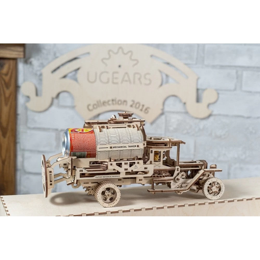 UGEARS 594pc UGM11 Truck With Tanker - Image 12